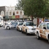 قاضٍ يحكم على 3 مراهقين بغسل سيارات الشرطة