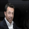 حفيد بيكاسولا يجيد الرسم