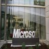 مايكروسوفت تطلق نسخة مصغرة من جهاز الألعابXbox One هذا العام